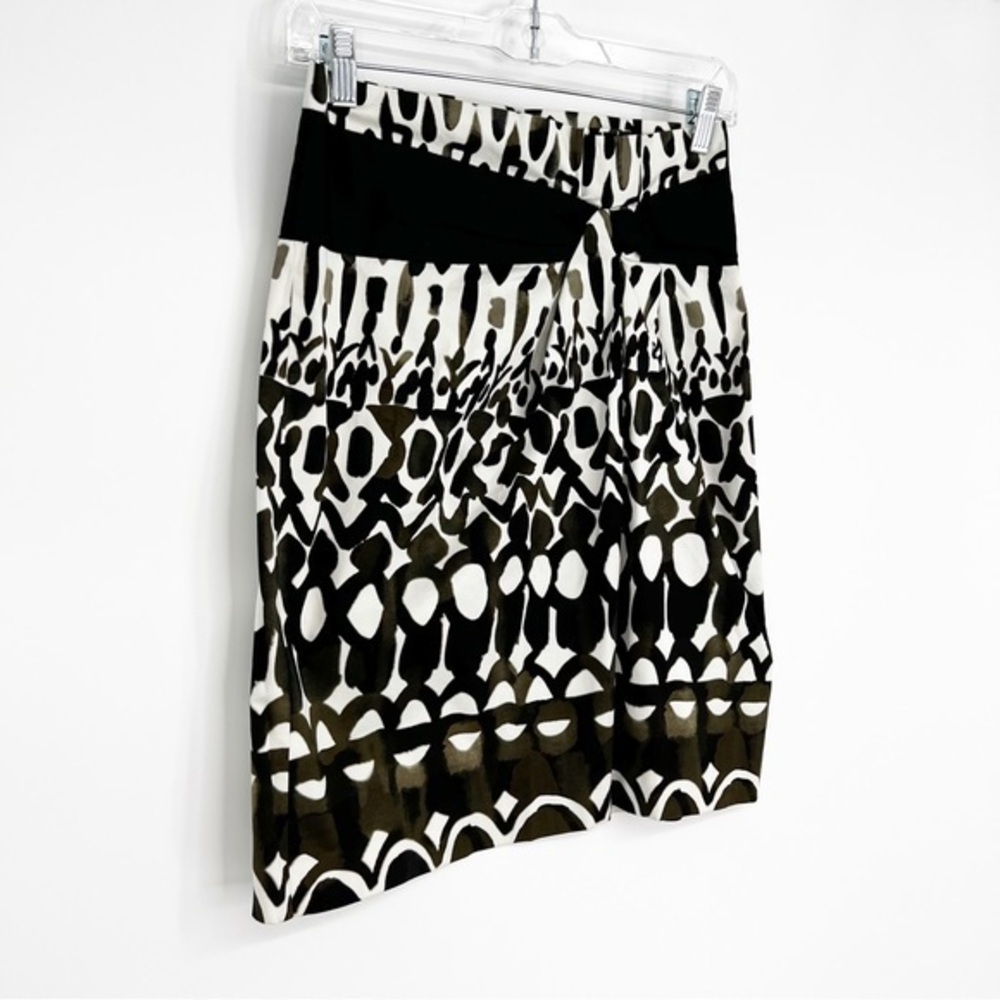 Elie Tahari Abigail Skirt Sand Dune Size 2 - Picture 3 of 13